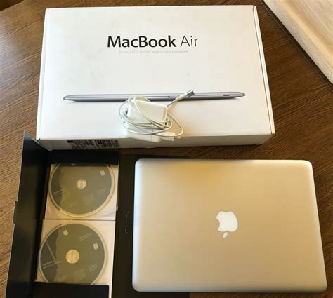 macbook air a1304 year.